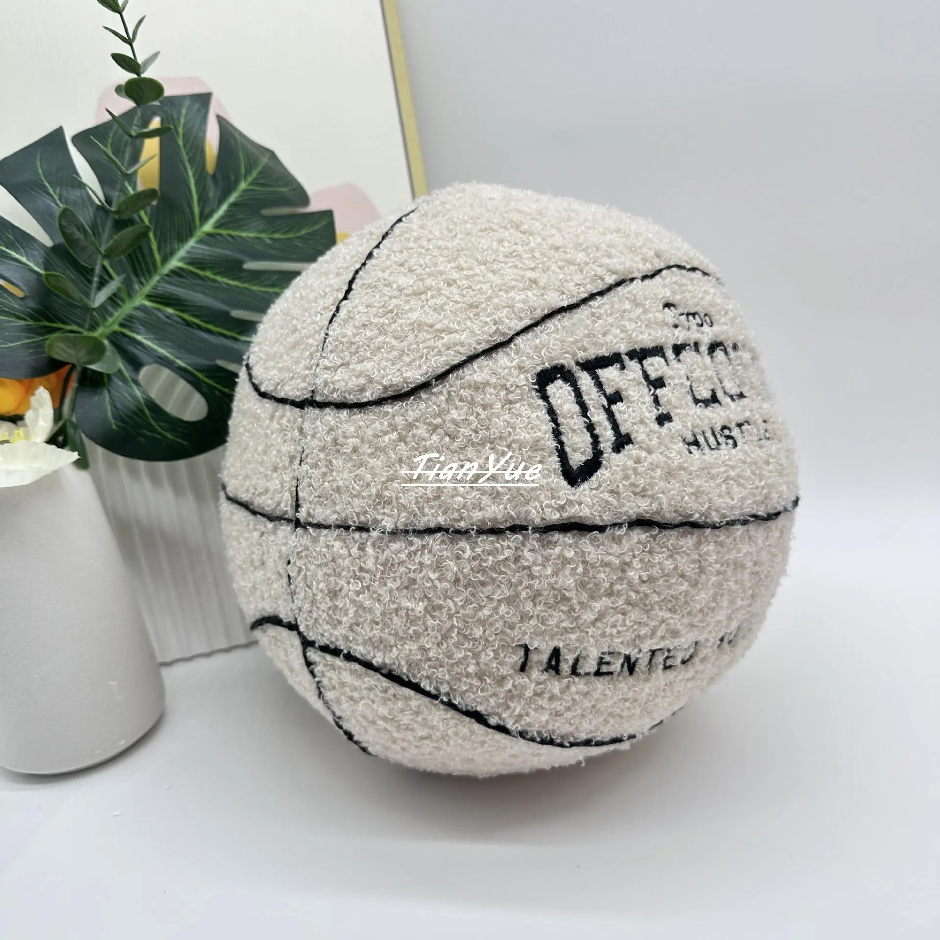 Mignon Offcourt Hustle basket-ball oreiller poupée en peluche poupée de noël pour cadeau enfant 25 cm