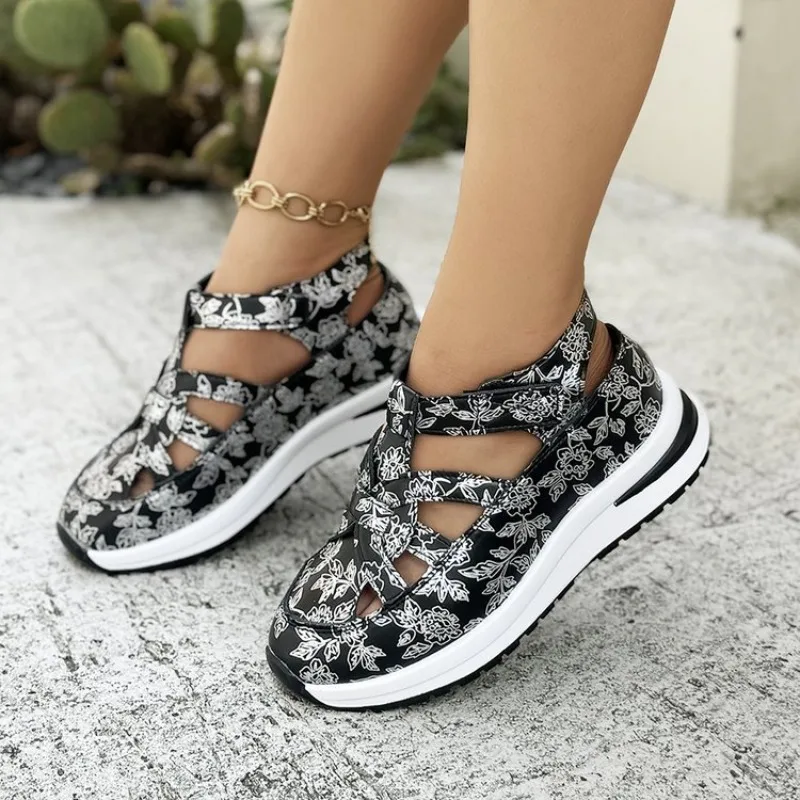 

2026 Summer New Women Sandals Strap Closed Toe Solid Round Toe Wedge Casual Comfortable Shoes for Women
