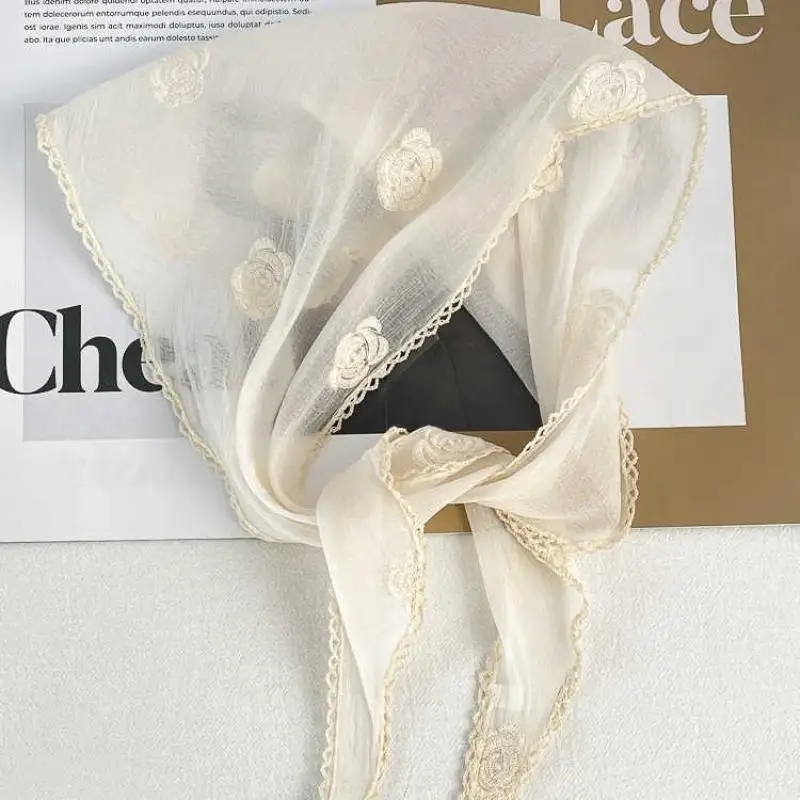 الرجعية الفرنسية نمط الدانتيل عقال روز طباعة الشعر وشاح بوهيميا مثلث الحجاب العصابات الشعر للمرأة فتاة الموضة الحلو