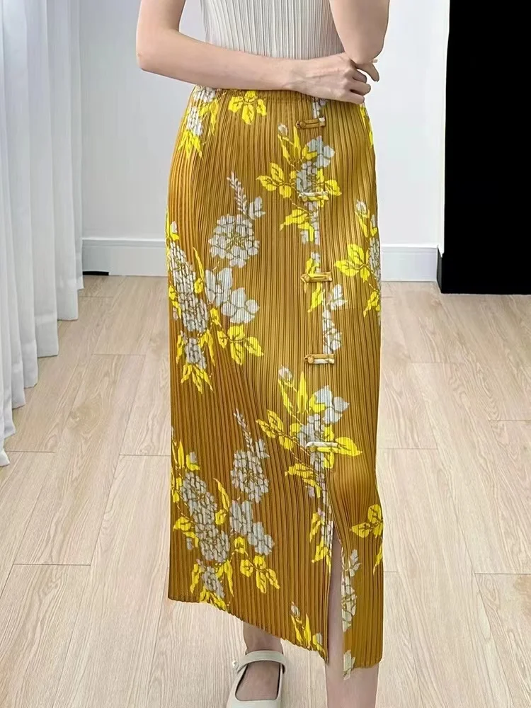 Pleated Floral Print Midi Skirt: Colorfast, Slimming and High-Waisted with Great Stretch, Perfect for Travel and Vacation