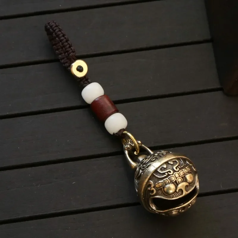 

Brass Retro Five Emperors Money key holder Pixiu Bell Hollow Lanyard car Keychain Gourd Pendant Feng Shui Good Luck Key Ring