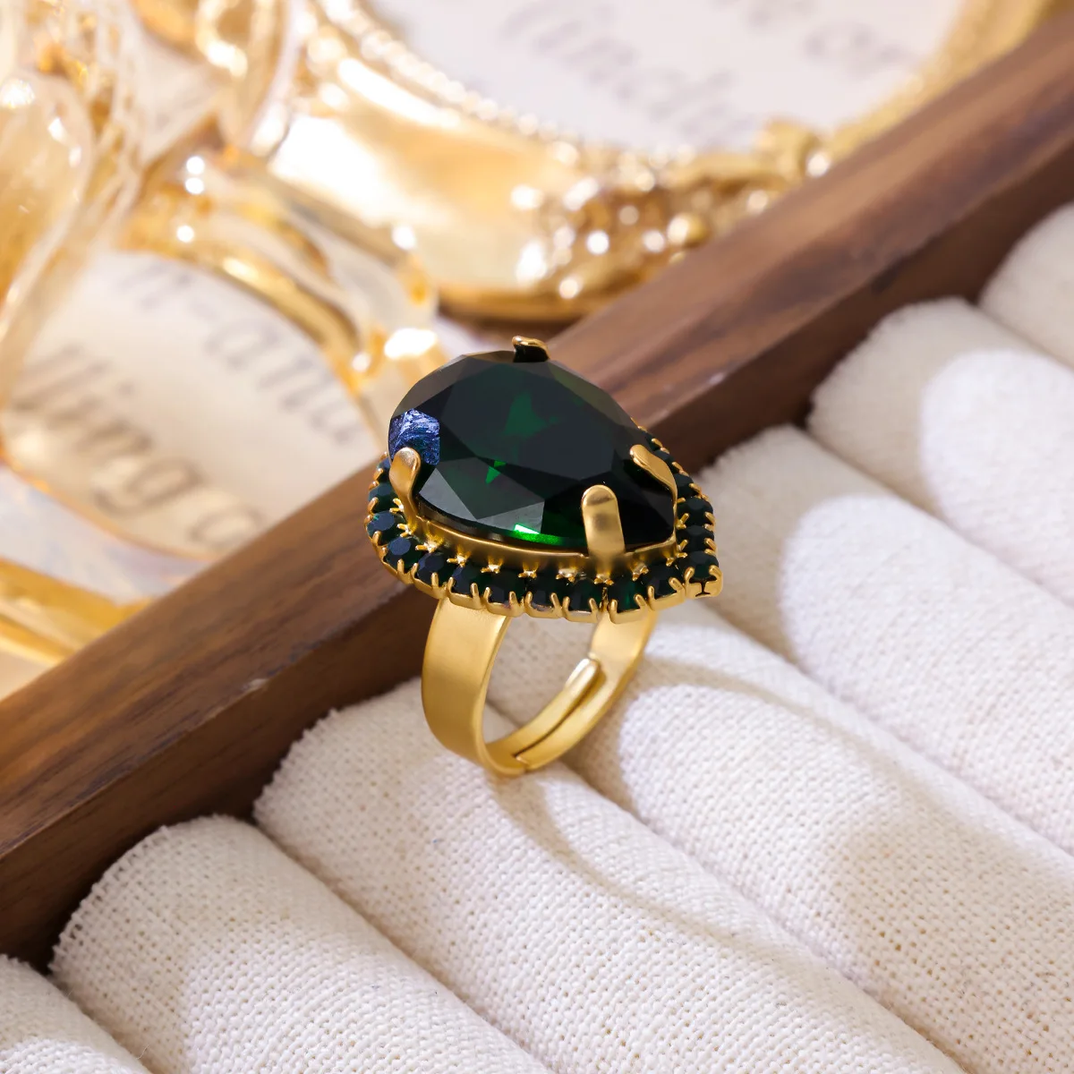 

Винтажное регулируемое кольцо Ниша Изысканный дизайн Регулируемое кольцо Тяжее мастерство Высококачественное ощущение