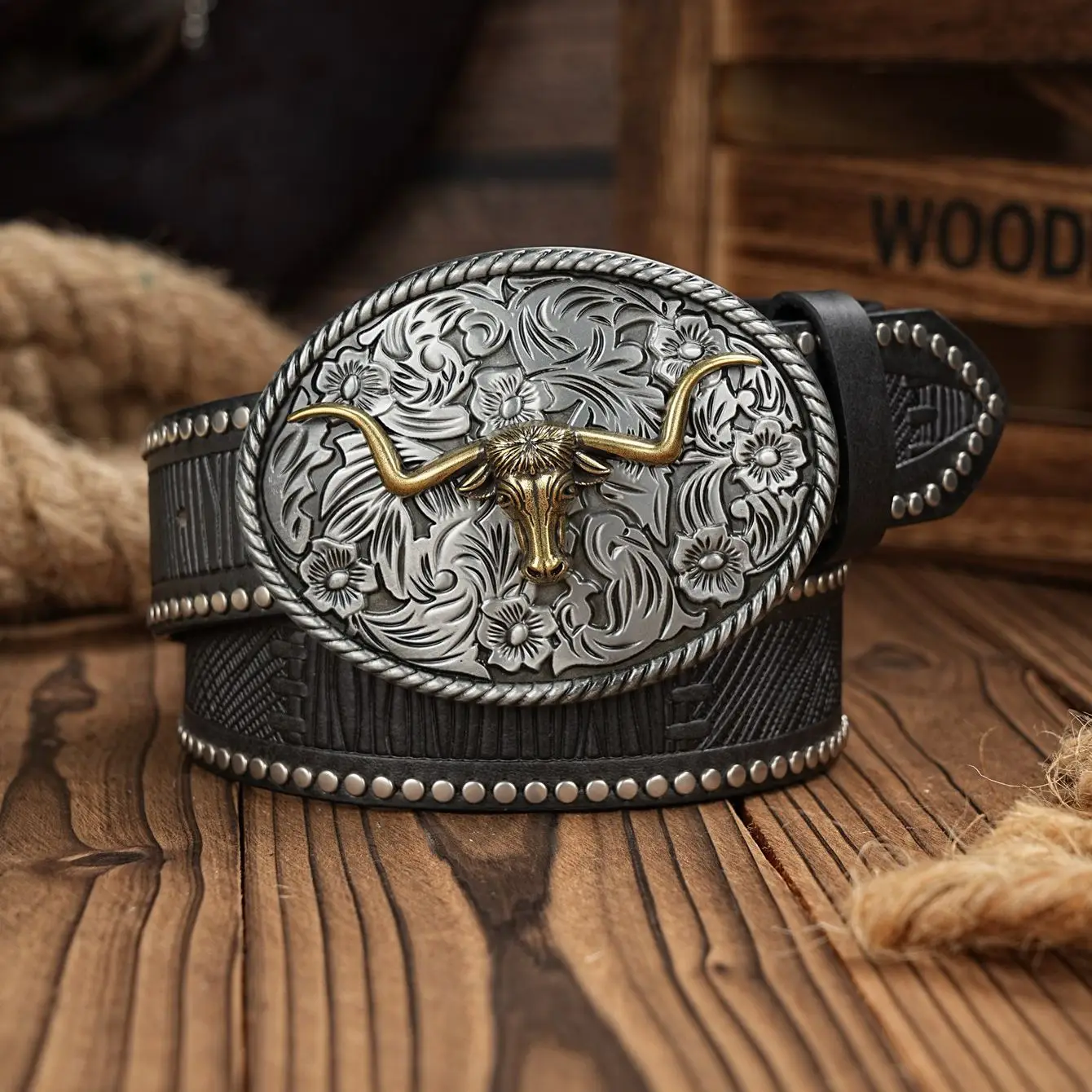 

Western Cowboy PU Leather Belt - Men Waist Strap Bull Decoration Floral Engraved for Jeans
