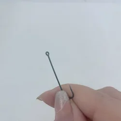 Anzuelos con púas de acero al carbono – Negro para señuelos