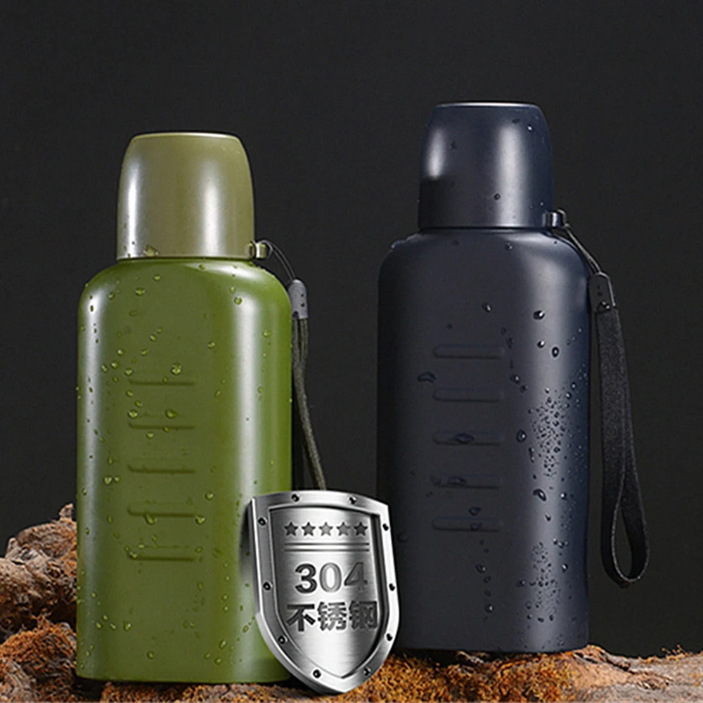 Military enthusiast outdoor sports water bottle, 304 stainless steel thermos cup, Portable anti-fall sports kettle, 500ML0