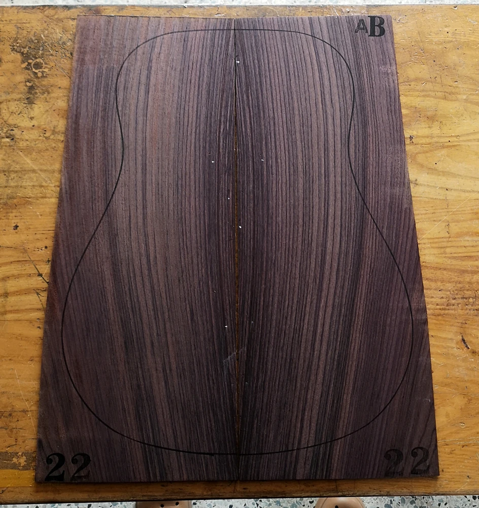 pannelli-posteriori-laterali-per-chitarra-ab-b-materiali-per-la-realizzazione-di-chitarre-acustiche-interamente-in-legno-massello-accessori-in-legni-solidi