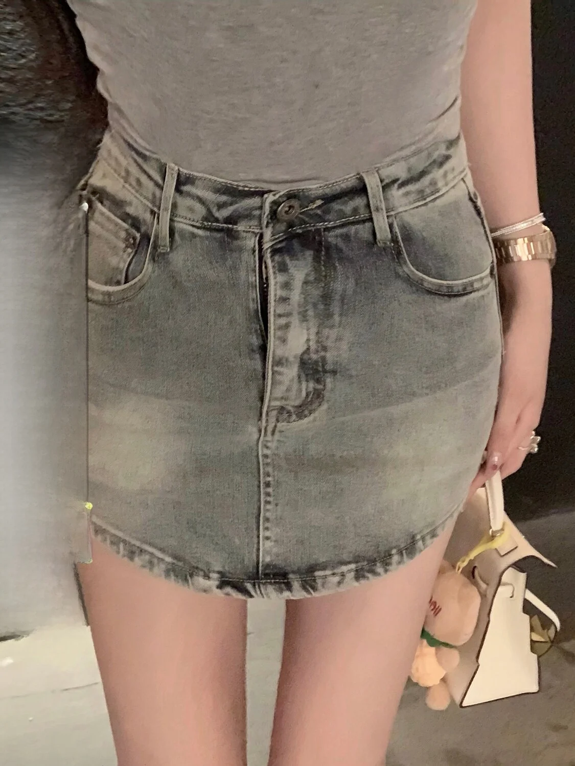 

Джинсовая юбка с высокой талией, с подкладкой, ультраэластичная, идеально приталенная, цвета вэйд-синий, от Boutique De Viola, женская