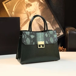 2024 New Fashionable, High end, and Grand Big Bag for Middle aged Mom's Bag, Crossbody Handbag, Versatile Women's Bag