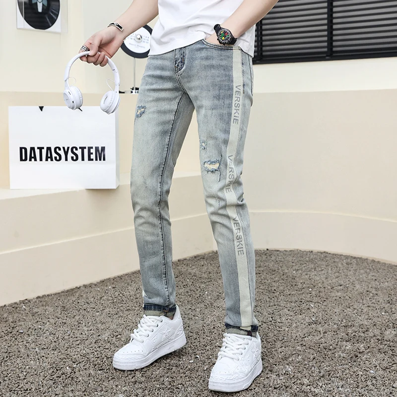 2024New Fashion Printed Jeans Men's Broken Hole Design Trendy High-End Stretch Slim Fit Skinny Light Blue Pants