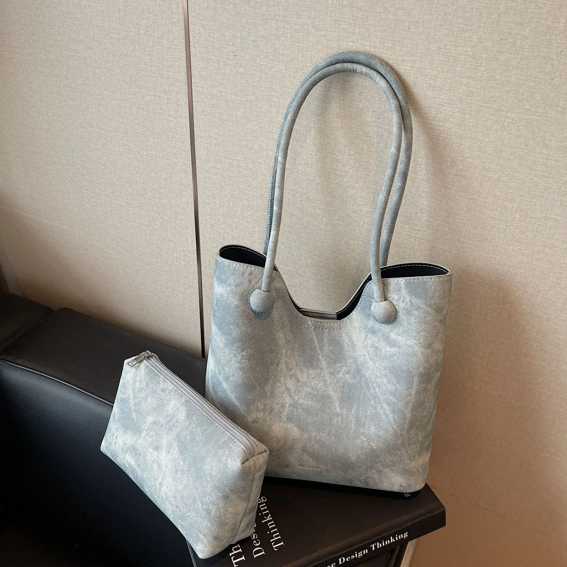 

2025 New Fashion Large Capacity Tote Bag for Women Spacious Crossbody Work Bag, Commuter Shoulder Purse, Reversible Weekend Bag