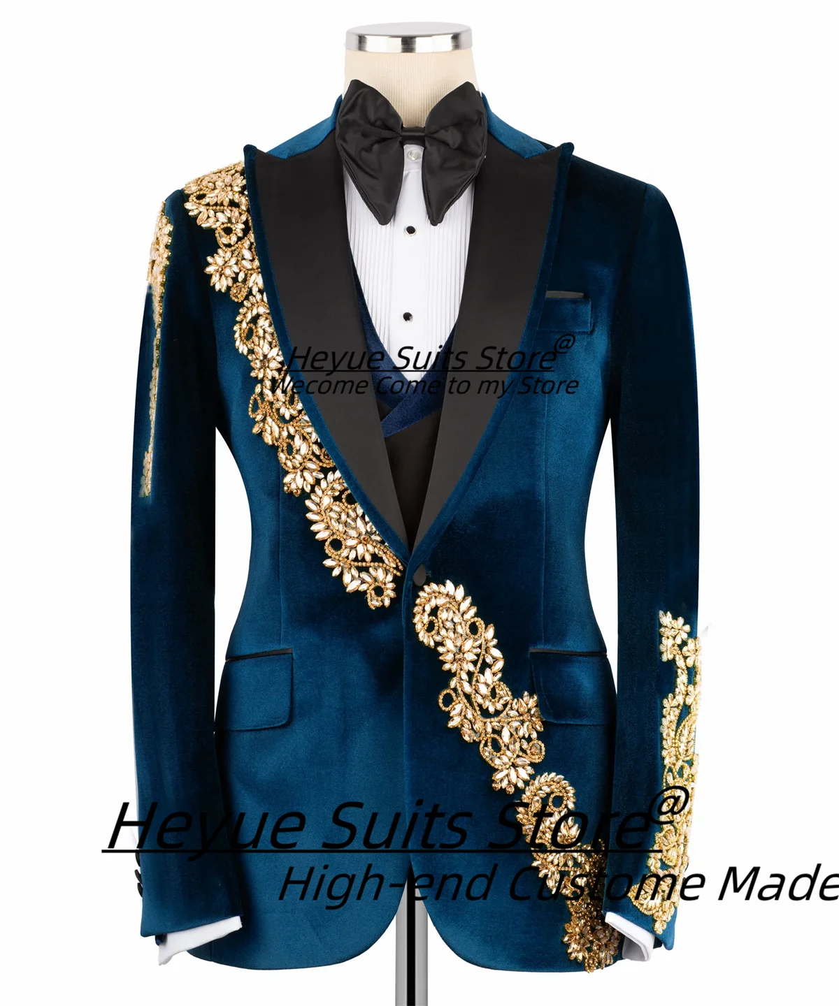 Gorgeous Elegant Velvet Men Suits Customized Slim Fit Peak Lapel Groom Wedding Tuxedos 3 Pcs Sets Male Prom Blazers Ropa Hombre
