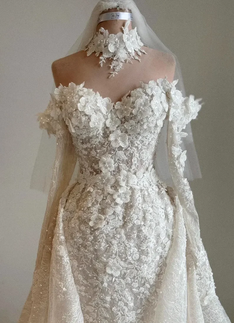 Thumbnail 4 - #10 Trending Bespoke Wedding Dresses Right Now