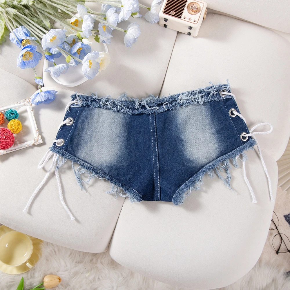 مثير منخفضة الخصر شورت جينز المرأة الأوروبية الأمريكية الملونة نمط الدنيم Crossbody السراويل للنوادي الليلية الصيف الشاطئ الاتجاه