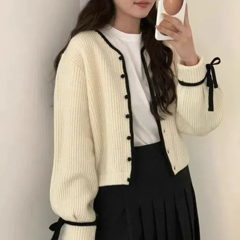 Vintage Sweet Autumn/Winter New Sweaters Coat Women\'s O-Neck Bow Button Korean Fashion Casual Long Sleeve Cardigan Knitted Tops