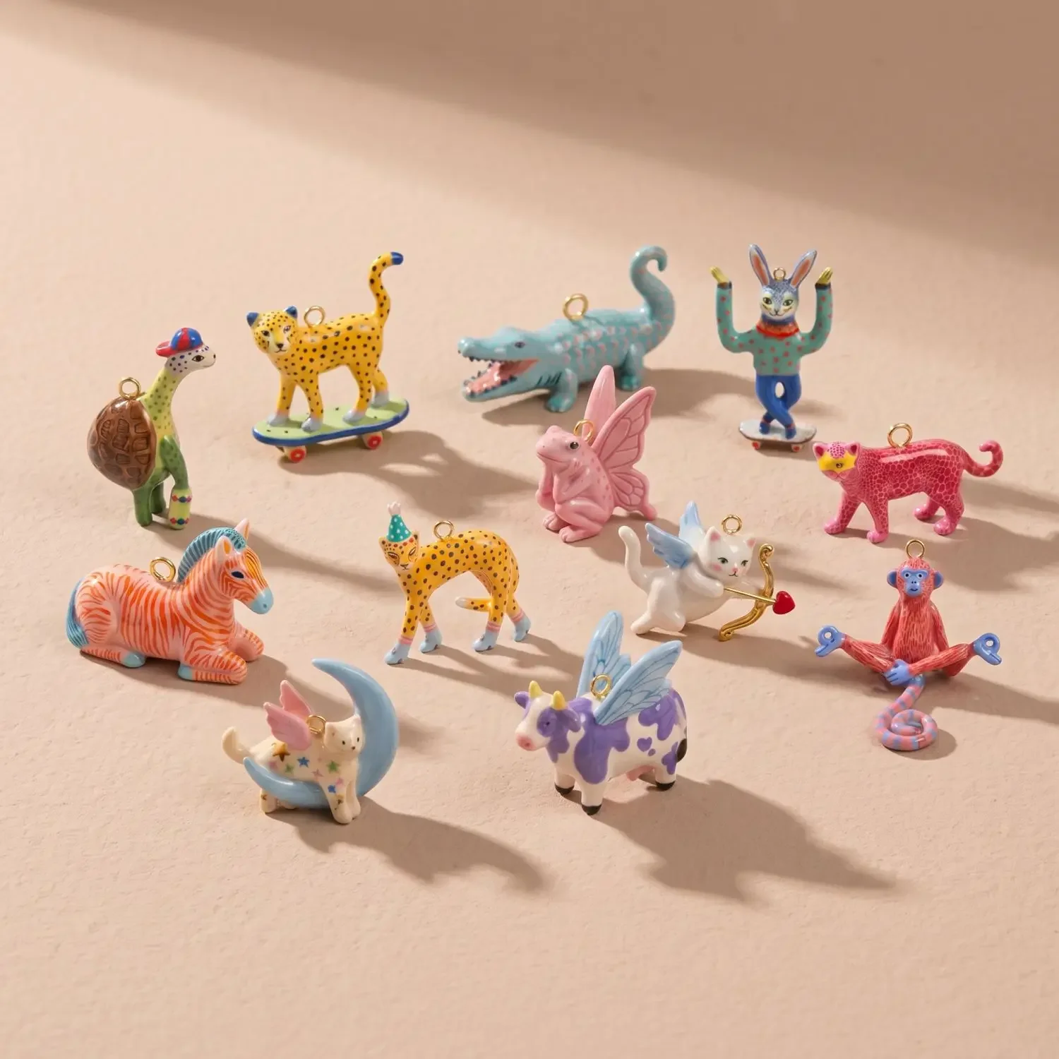 New Creative Cool Animal Series Pendant Copper Plate Gold Charms Antique Jewelry Making DIY Handmade Craft Wholesale