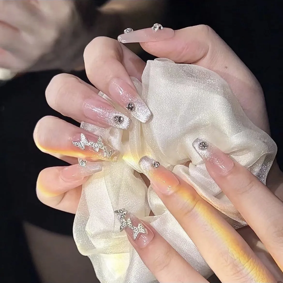 Handmade Press on Nails 3D Crystal Design French Fake Nails Women Girl Wearable Shiny Rhinestone Cat Eye Almond False Nails