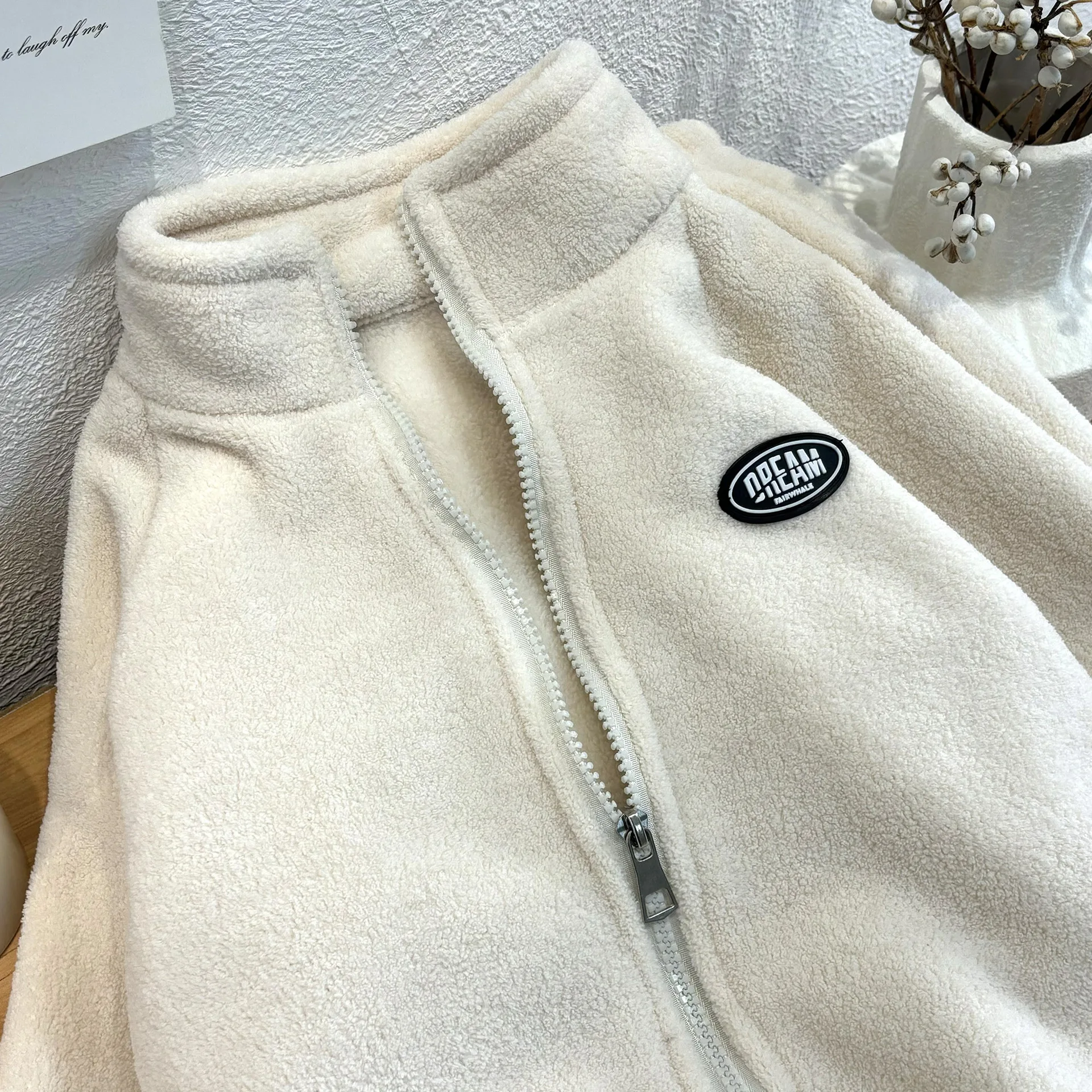 2026 Herbst Winter Lammfell-Sets Baby Jungen Mädchen Einfarbig Plüsch Dick Warm Revers Reißverschluss Mantel+Hose 2-teiliges Kinder Freizeitoutfit – Detail 10