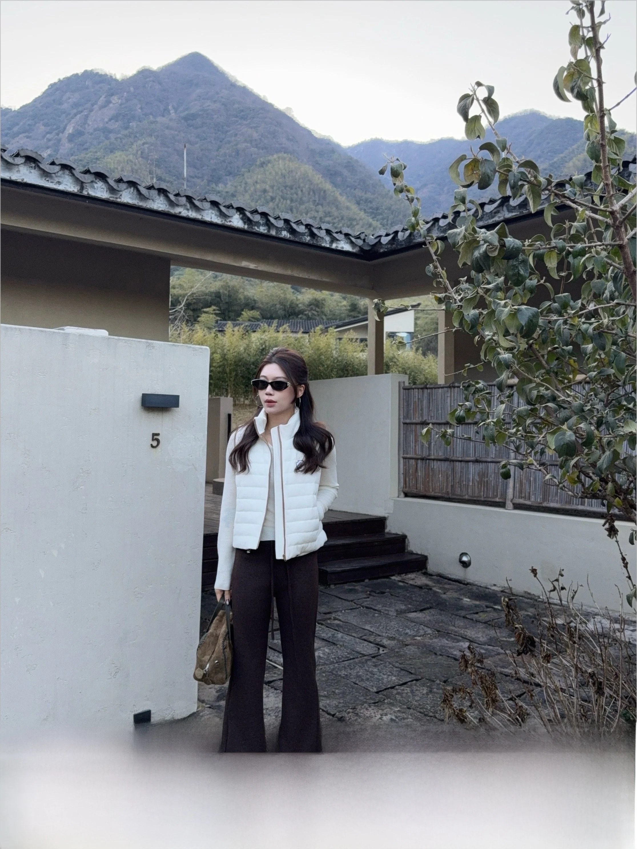 

Chier Ultra Slimming Du down Vest Faionable Retro Bae Women's Casual Sle ort Length Zipper Closure Quilted Vest