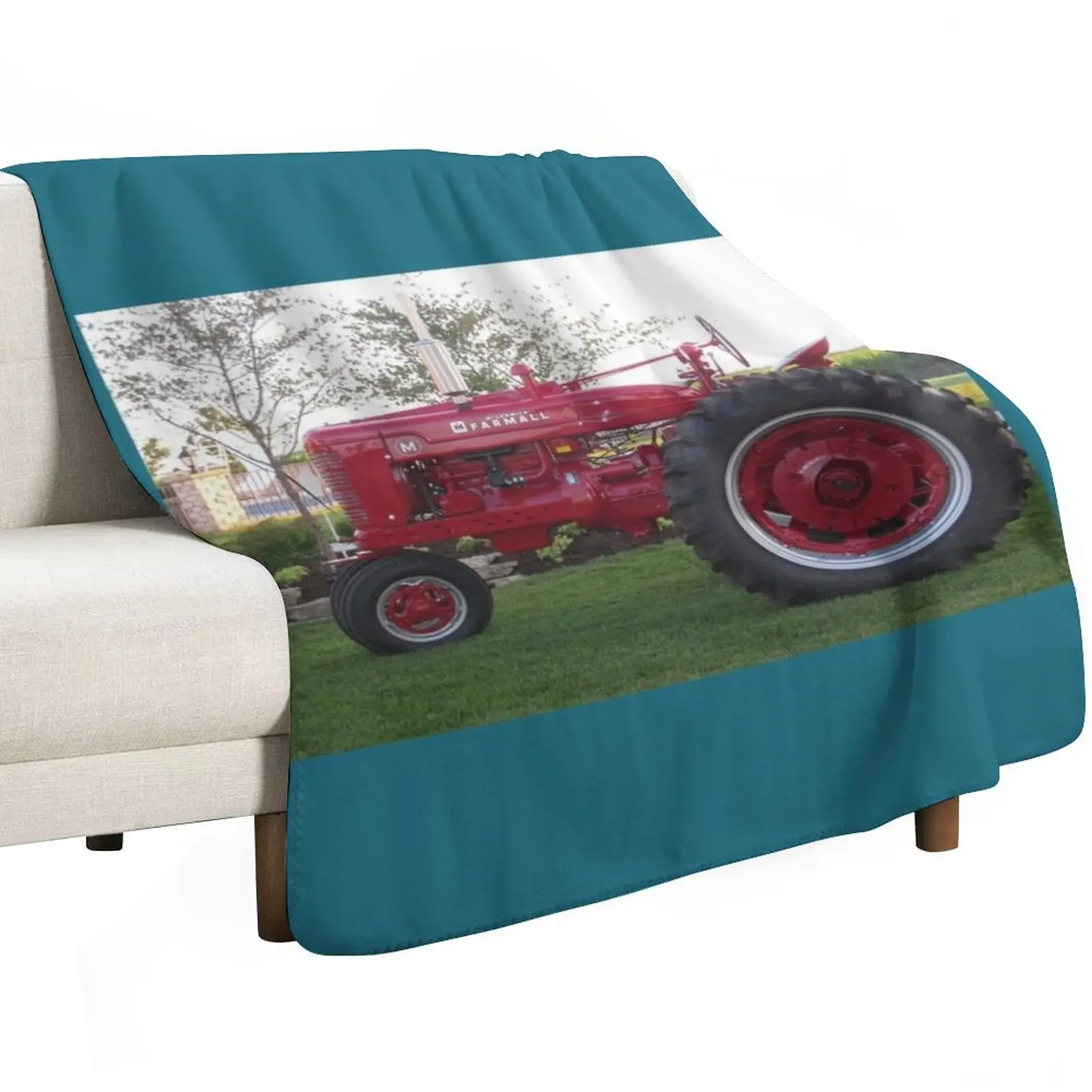 Farmall M Tractor Postcard Throw Blanket Decorative Sofas Luxury Designer warm winter Summer Beddings Sofas Single Blankets