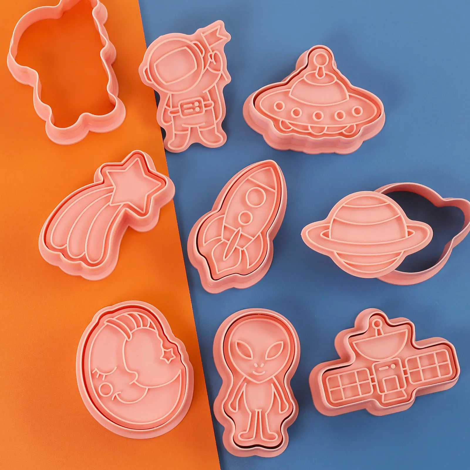 8pcs Outer Space Cookie Cutter 3D Astronaut Planet Rocket Alien Baking Molds for Kids Birthday Party, Christmas, Thanksgiving