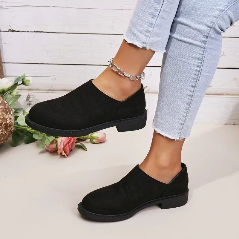 

Suede Single Fashion Round Toe Deep Mouth Soft Sole Non-slip Block Heel Low Top Shoes