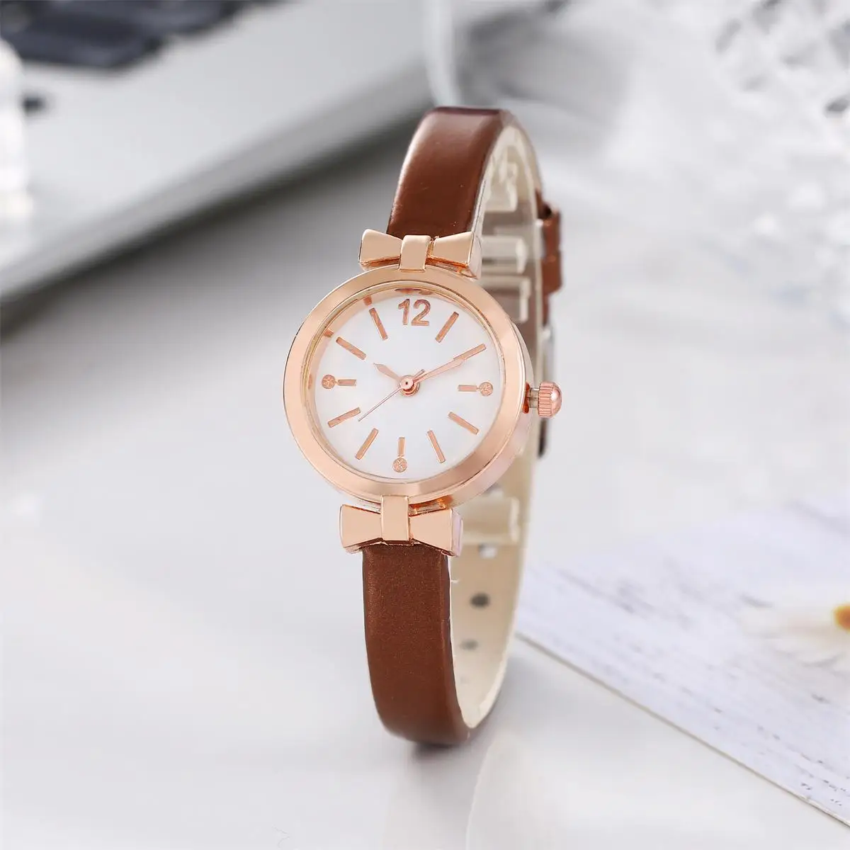 2024 new women's watches simple temperament wind students Korean version of the small fresh girl Mori table