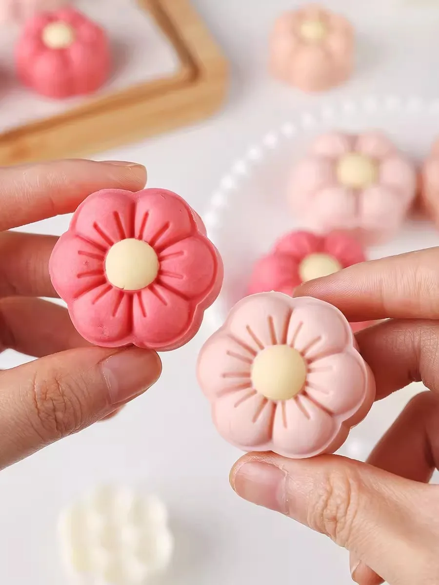 25g 50g Mini Mooncake Hand Pressed Mold Cute Flower Shape Cookie Pastry Stamp Home DIY Mung Bean Cake Dessert Decoration Tools