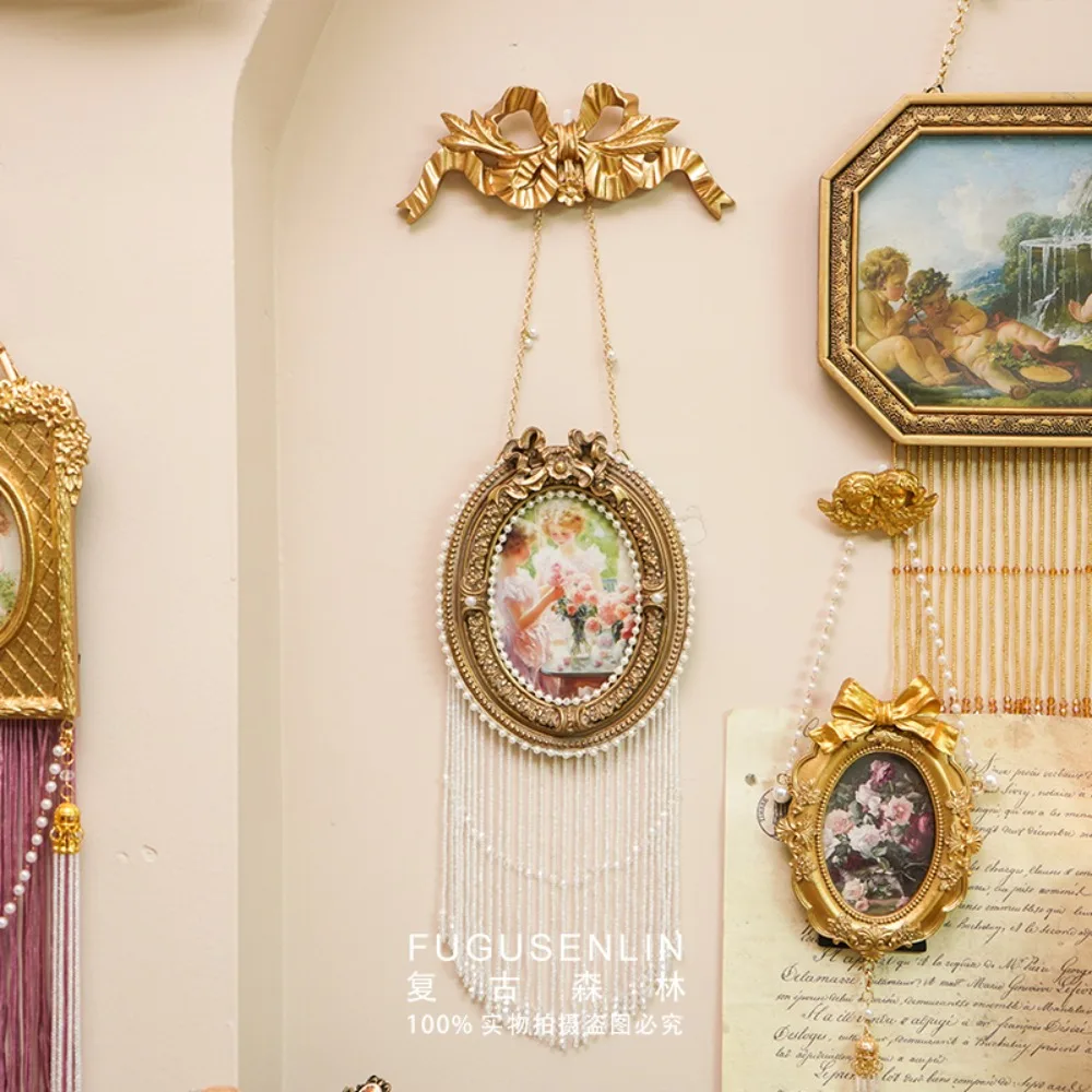 Vintage Elegant European Relief Resin Photo Frame Pearl Tassel Picture Frame Soft Furnishings Wall-mounted Wall Photo Props