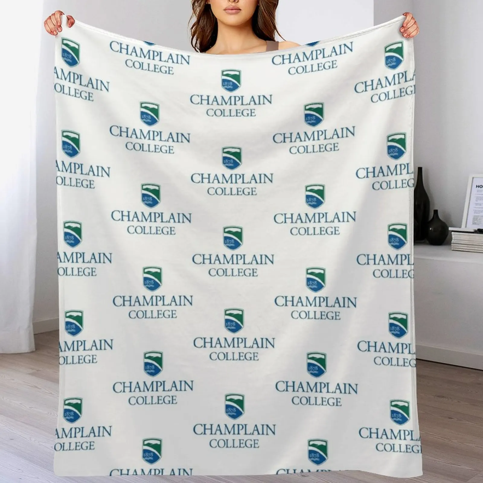 Плед Champlain College, устойчивый к выцветанию, прочный плед