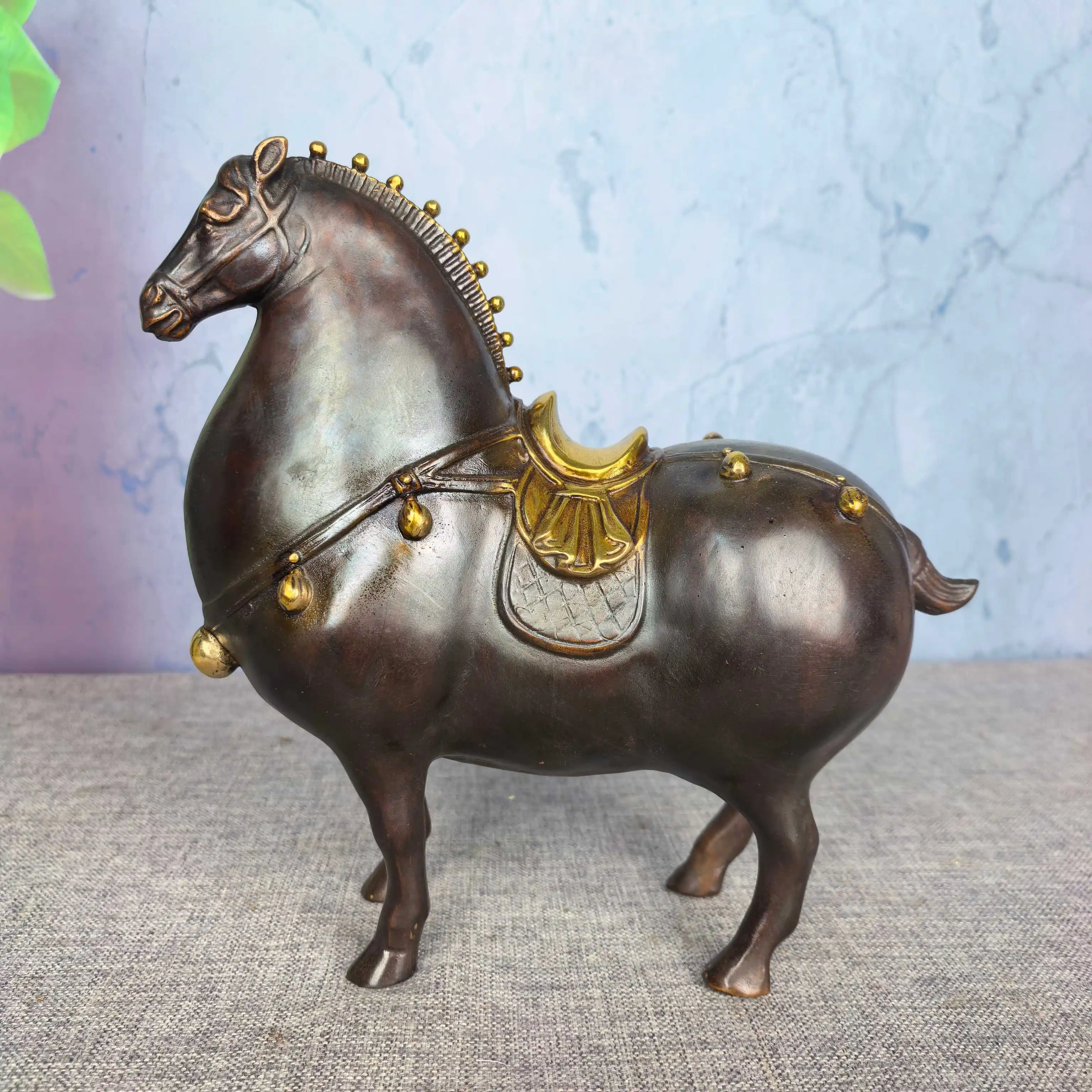 Old Brass Antique colorGilded Tang horse Fat Horse Statue Successful horse Study screen Amass wealth Ornaments Town house
