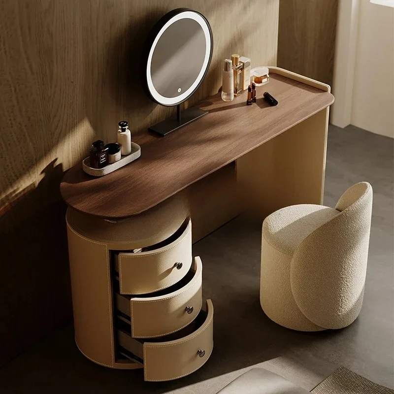 A D96 Dresser, Mini…