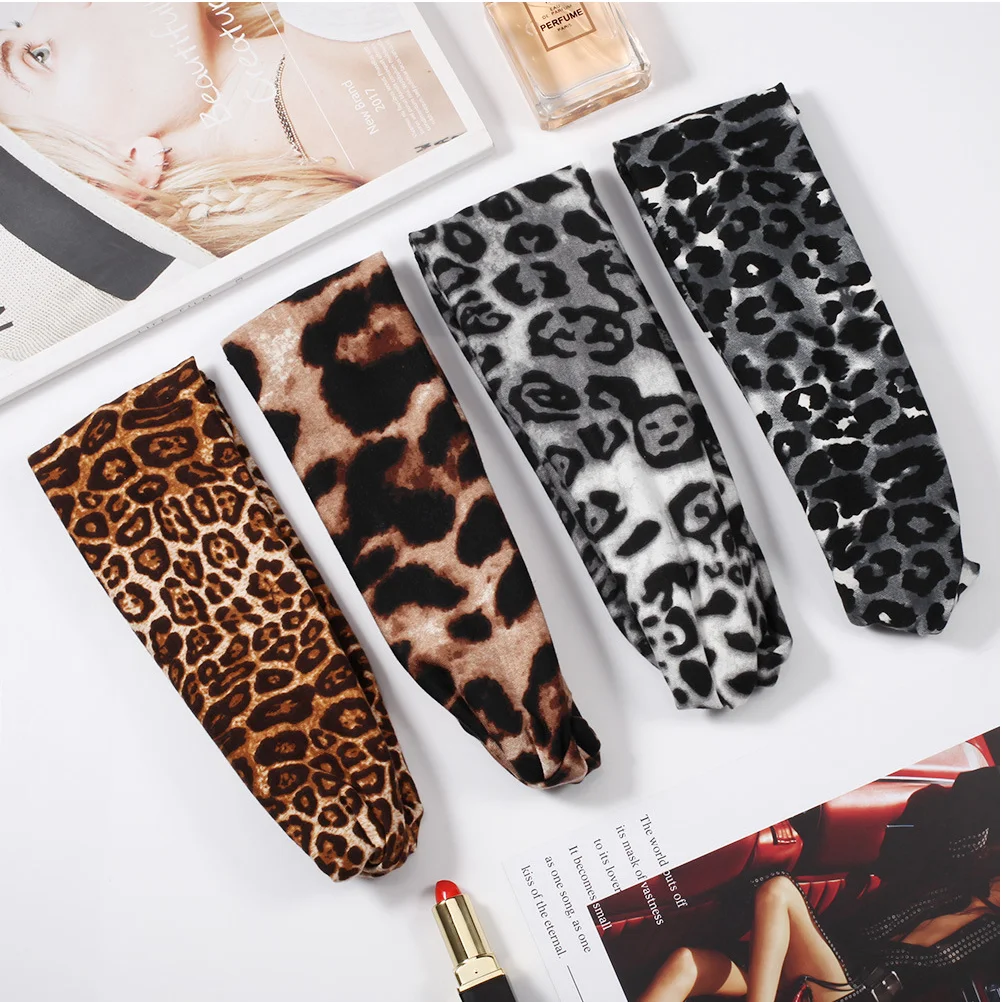 

4pcs Leopard Headdress Cross Hairband Elastic Hair Decoration Headband for Sports Yoga Make Up Leopard Hair Hoop