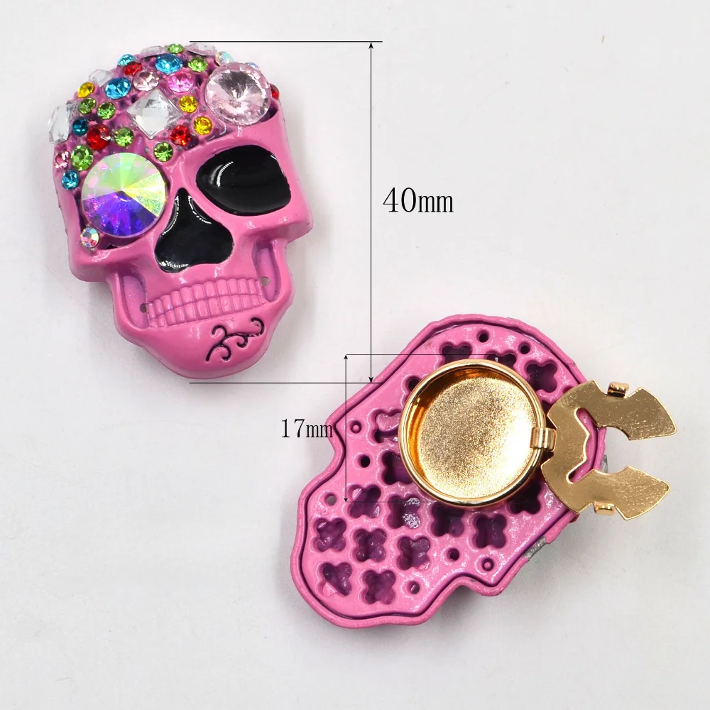 Pink Diamond-encrusted Skull Brooch Niche Dark Style Clothing and Accessories Cufflinks Gift Boxed