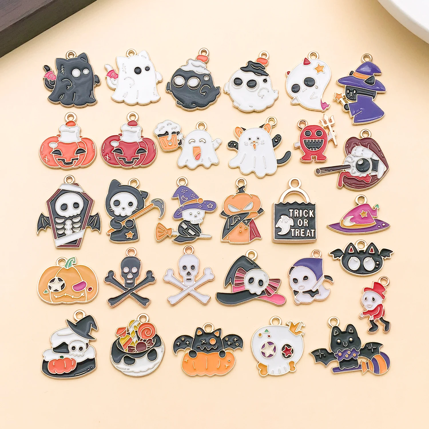 30pcs Halloween Enamel Charms Assorted Gold Plated Alloy Ghost Pumpkin Skull Witch DIY Necklace Bracelet Jewelry Making Supplies