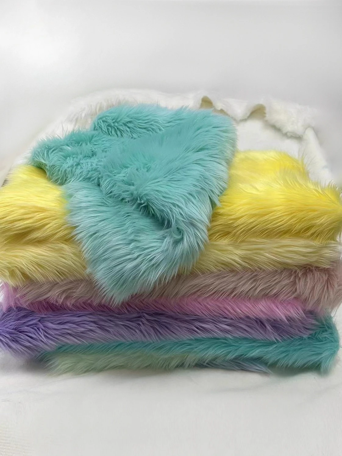 قماش قطيفة مخصص لملابس الحيوانات مع ألوان مناسبة لصنع مخالب وأحذية ملابس الحيوانات بطول الفرو 4.5 سم