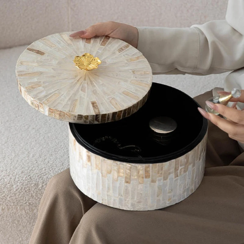 Shell Storage Box Luxury Retro Circular Boxes Entrance Hall Cloakroom Jewelry Key Boxes Living Room Decoration Box with Lid