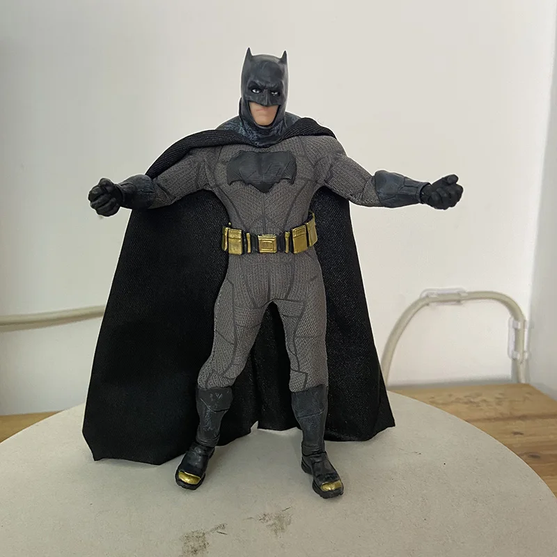 Mezco One 12 Batman Bruce Wayne Action figur Rüstung kollektive hochwertige Modell Spielzeug