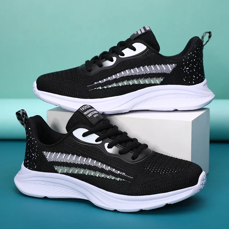 Flat Spring Soft Jogging Shoes Ladies Lightweight Flying Weave Non-Slip Breathable Running Shoes Women Sports Casual Sneakers