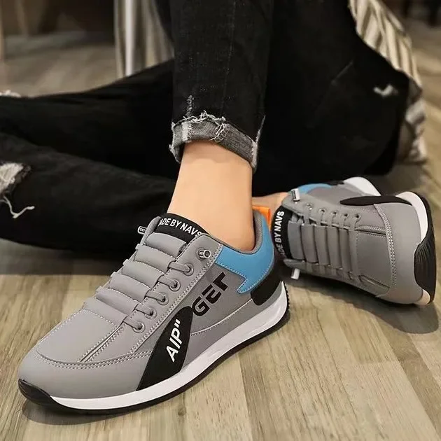 حذاء جري رجالي ربيعي جديد خفيف الوزن سهل الارتداء كاجوال منخفض الارتفاع كتلة ألوان نسخة مطورة أحذية رياضية مريحة مبطنة بالقطن