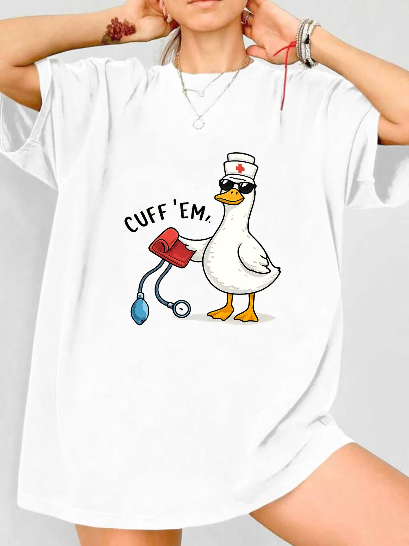 

【WDS00120】Женская футболка больших размеров с круглым вырезом, короткими рукавами, эластичными полурукавами и модными принтами.