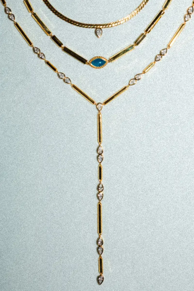 2025 New Listing of a Variety of Three-Dimensional Zirconia Tassels with the Same Style Fashion Sexy Female Necklace Jewelry.