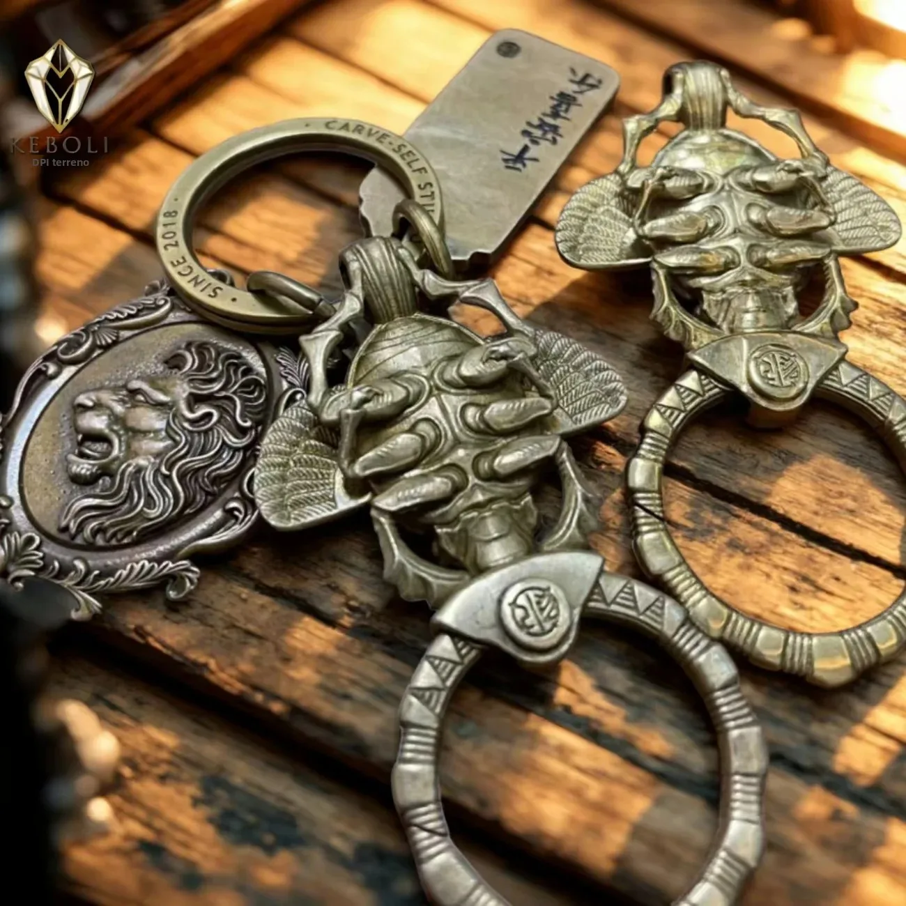 porte-cles-heurtoir-de-porte-scarabee-egyptien-en-laiton-vintage-charme-oriental-unique