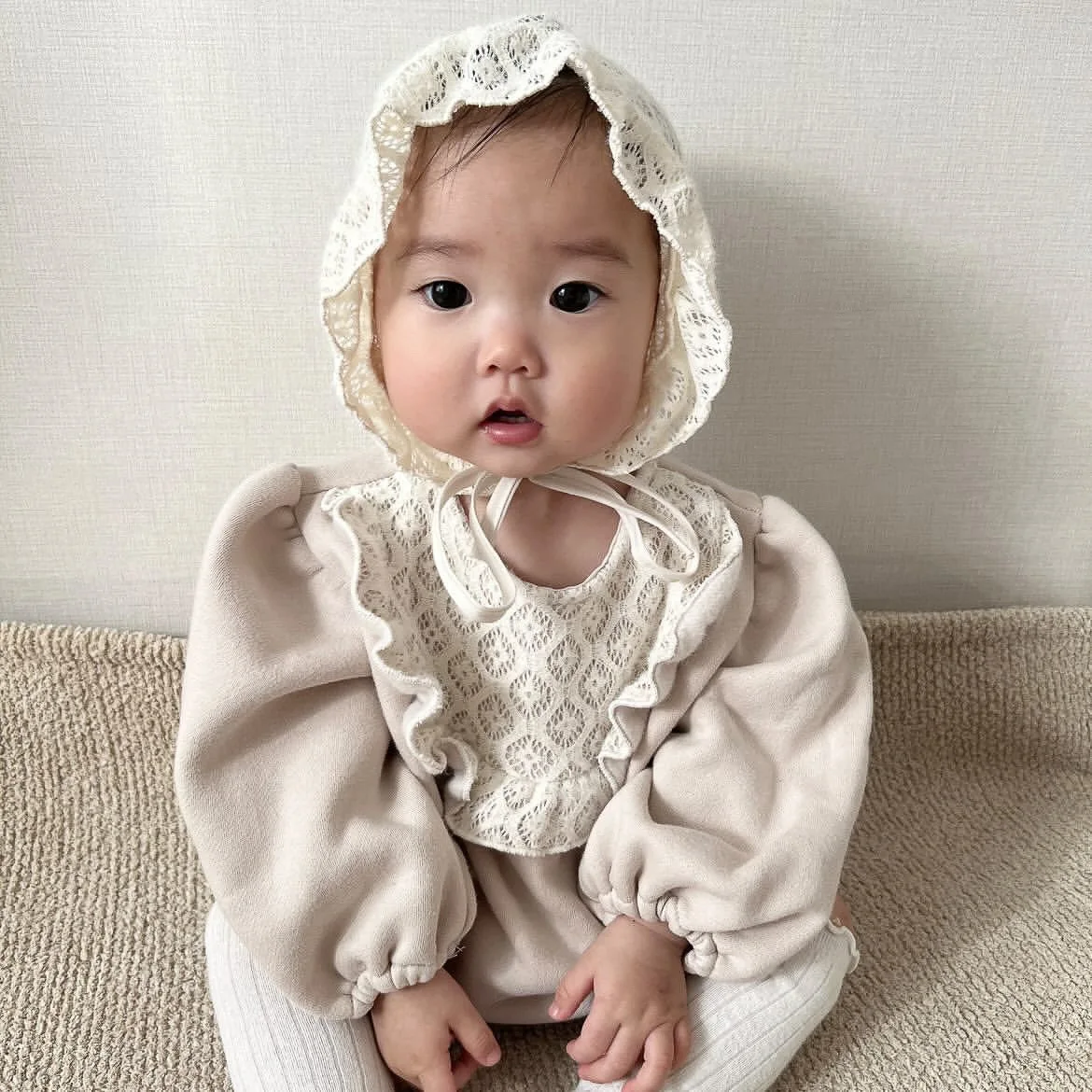 

2025 Winter New Baby Long Sleeve Fleece Warm Bodysuit Newborn Infant Girl Lace Collar Jumpsuit + Hat Toddler Warm Clothes