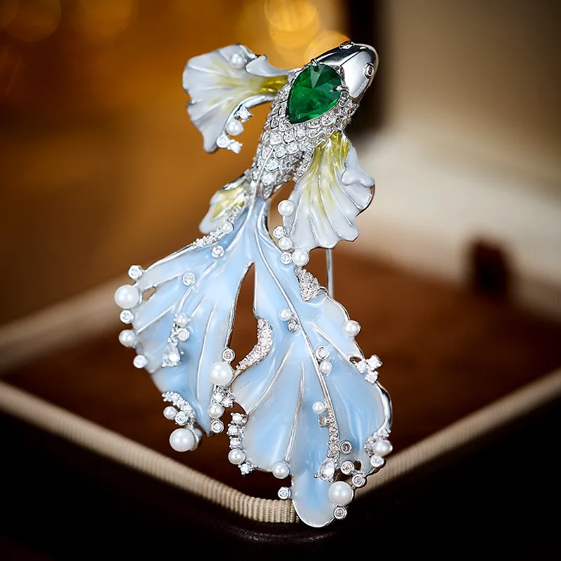 

High-grade Copper Gold-plated Enamel Brooch Women's Elegant Exquisite Suit Dress Accessories Corsage