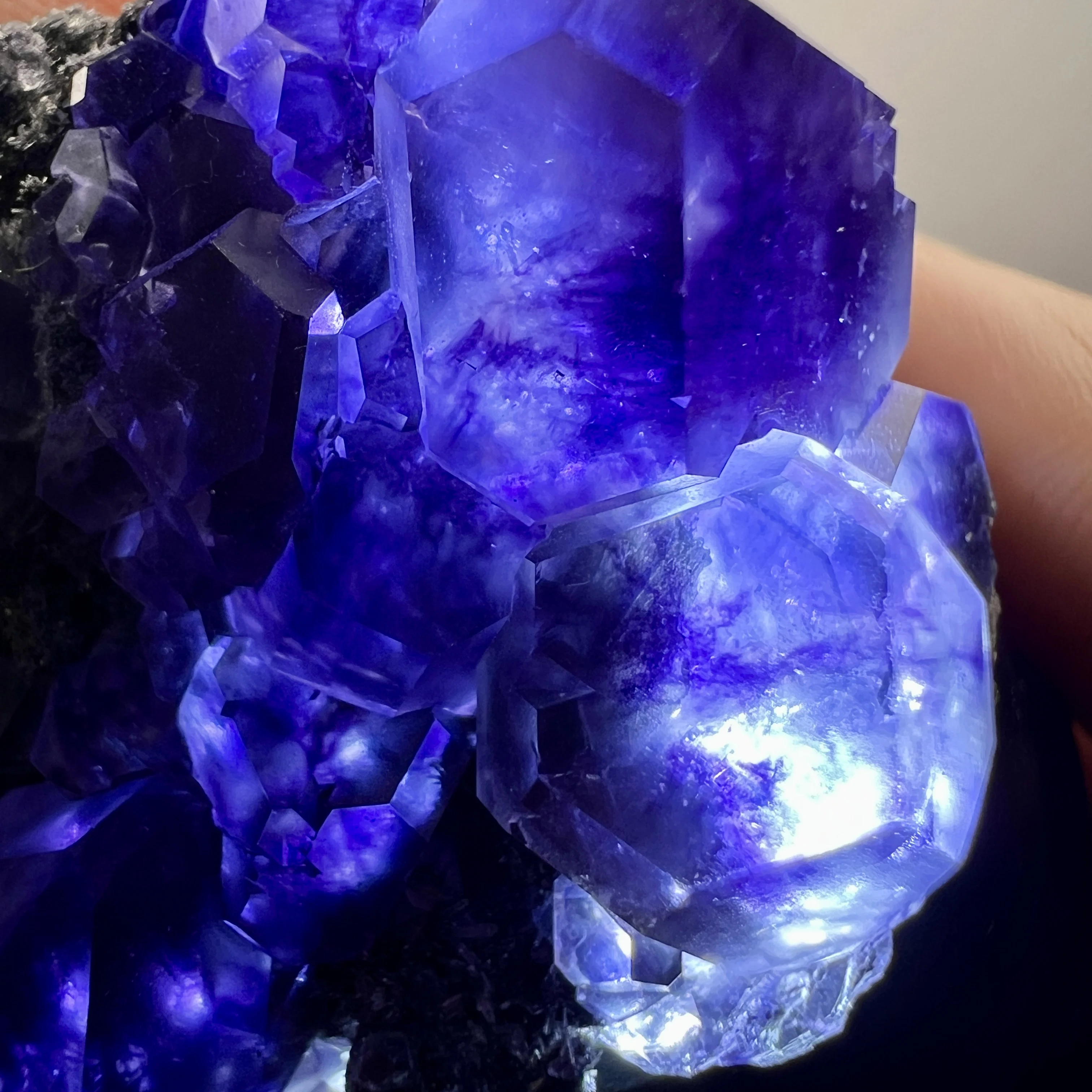 Natural Tanzanite Fluorite Crystal Cluster from Fujian China Rare Mineral Specimen for Home Decoration Meditation Reiki Healing