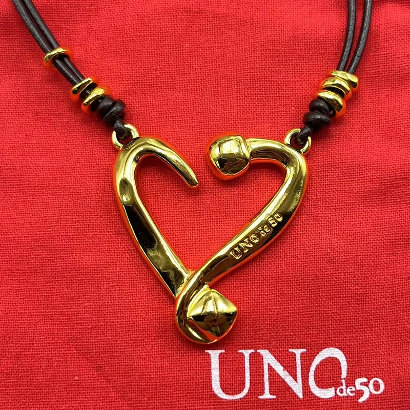 Luxury 2023 UNOde50 New European and American Bestselling Personalized Fashion Heart Shaped Necklace Women's Jewelry Gift Pack