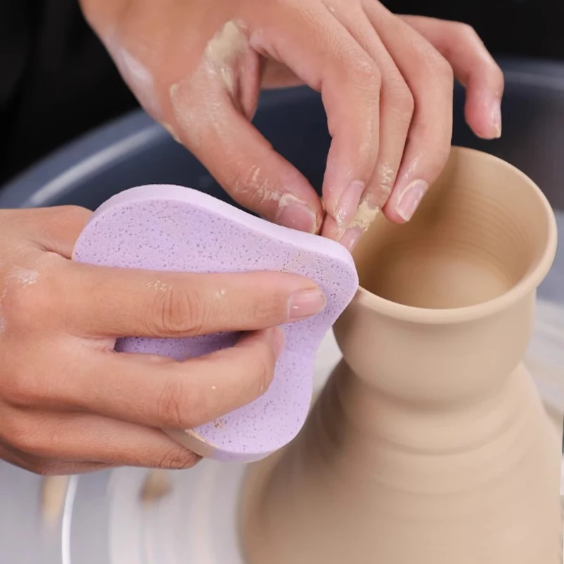 Ceramic Blank Water-replenishing Heart-shaped Sponge Suppleness Sweeping Ash-cleaning Absorbent Sponge Pottery Clay Tools