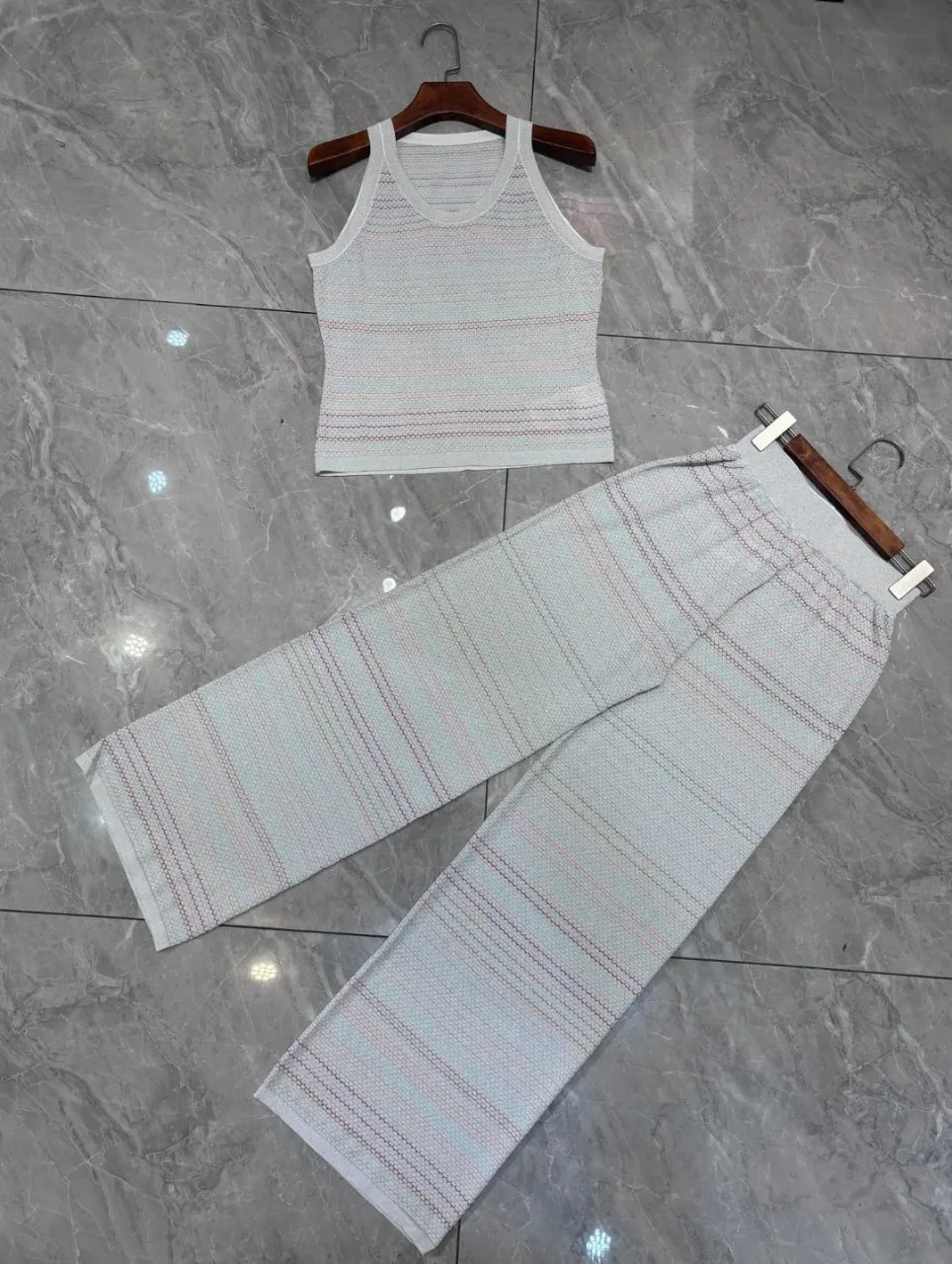 Sequined Striped Women's Knitted Pants Suit U-Neck Sleeveless Vest and Elastic Waist Straight Trousers Casual Ladies Set