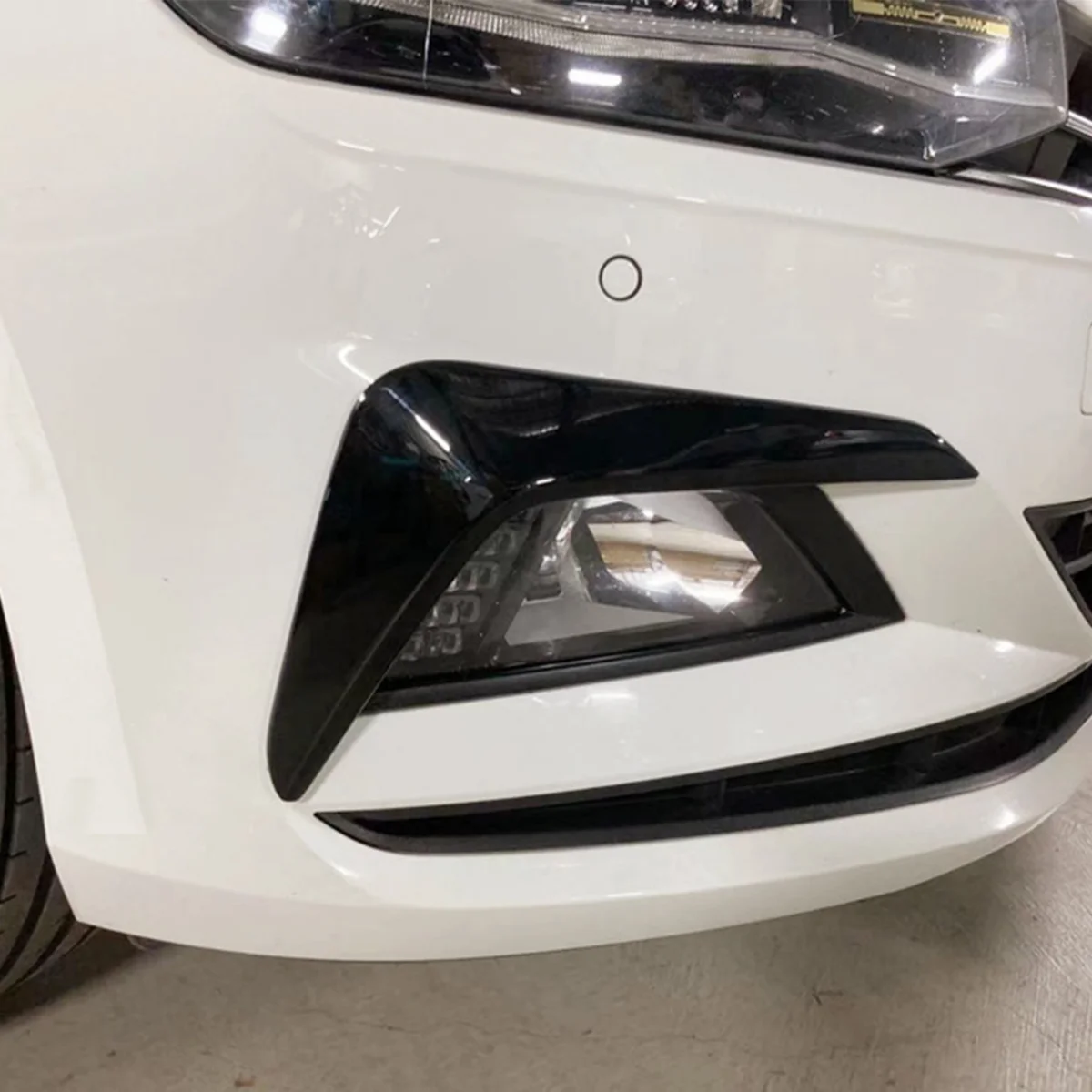 Frontspoilerlippe, unterer Kühlergrill, Nebelscheinwerfer-Splitter, Zierleiste für Volkswagen VW POLO MK6 Virtus 2017-2021 – Detail 3