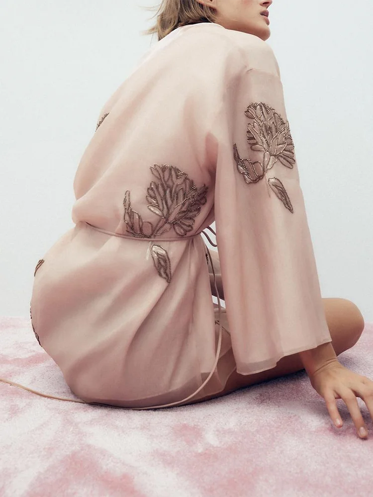 Faionable Silk Blend Kimono Sle Outerwear for Women Autumn New Arrival Beaded Decorated Ele Personali